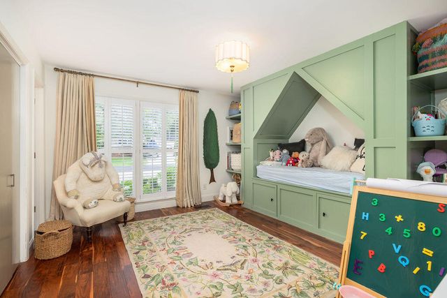 37 Fort Royal Avenue, Charleston, SC 29407