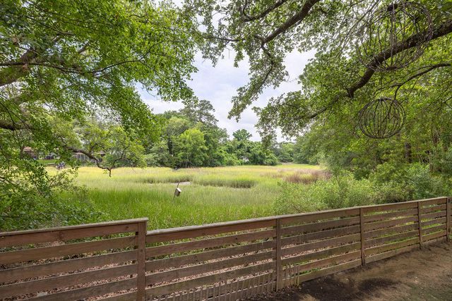 37 Fort Royal Avenue, Charleston, SC 29407