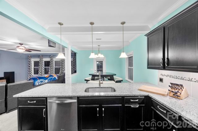 2342 Bloomfield Drive, Kannapolis, NC 28081