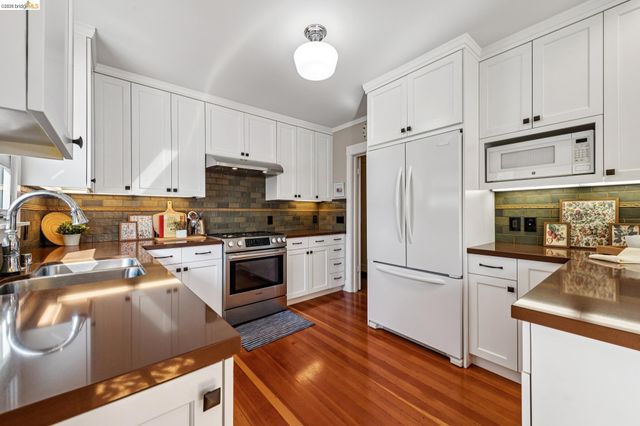 1622 Scenic Ave, Berkeley, CA 94709