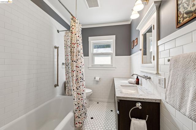 1622 Scenic Ave, Berkeley, CA 94709