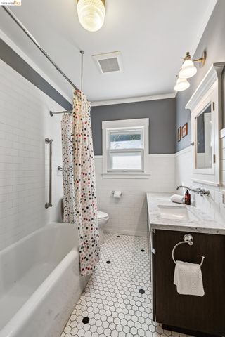 1622 Scenic Ave, Berkeley, CA 94709