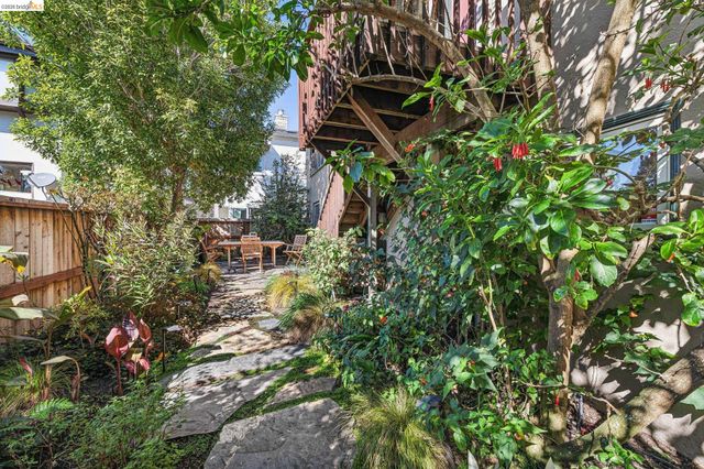 1622 Scenic Ave, Berkeley, CA 94709