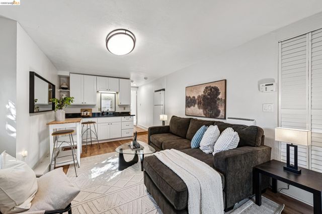 1622 Scenic Ave, Berkeley, CA 94709