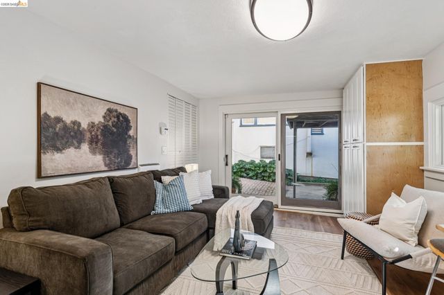 1622 Scenic Ave, Berkeley, CA 94709