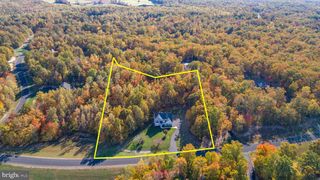 425 GENTLE BREEZE CIR, Fredericksburg, VA 22406