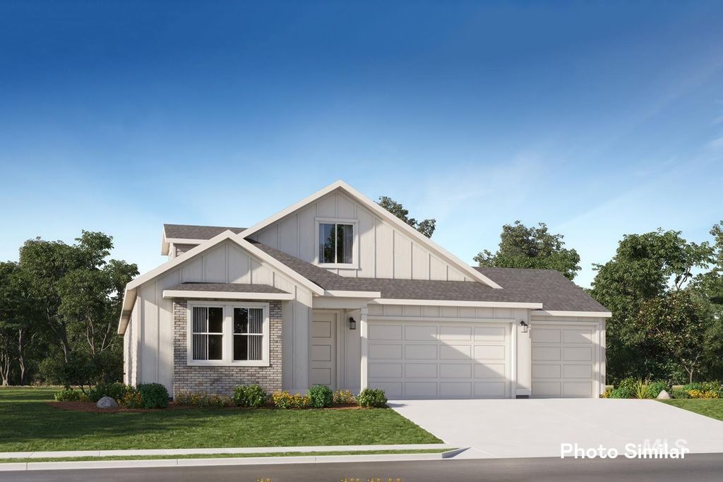 5688 E Bridal Veil Falls Dr, Nampa, ID 83686