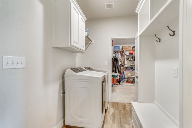 1000 Churchill Lane, Millsap, TX 76066