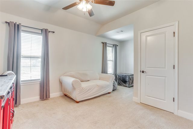 1000 Churchill Lane, Millsap, TX 76066