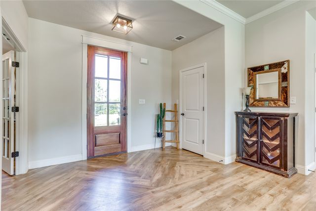 1000 Churchill Lane, Millsap, TX 76066