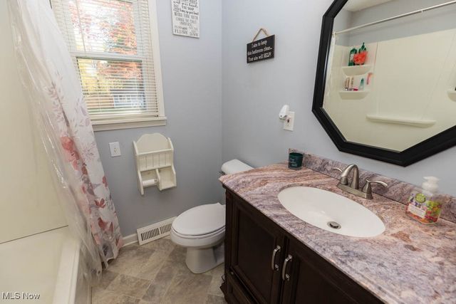 1085 Novak Road, Grafton, OH 44044