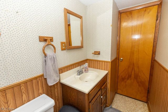 1085 Novak Road, Grafton, OH 44044