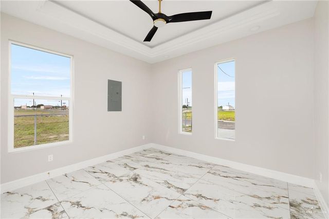 405 Merida Avenue, Donna, TX 78537