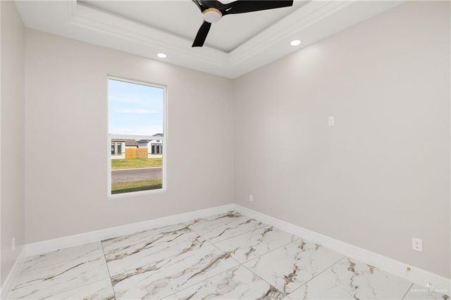 405 Merida Avenue, Donna, TX 78537