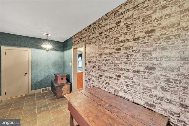 8491 LANCASTER AVE, Bethel, PA 19507