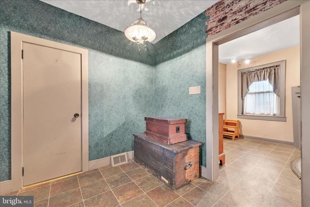 8491 LANCASTER AVE, Bethel, PA 19507