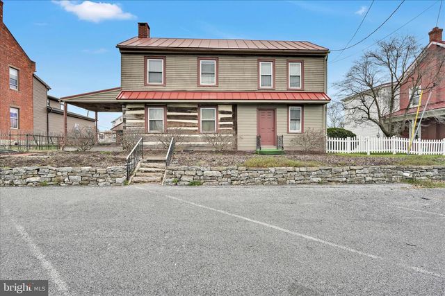 8491 LANCASTER AVE, Bethel, PA 19507