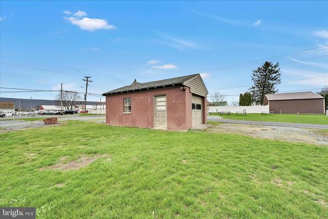 8491 LANCASTER AVE, Bethel, PA 19507