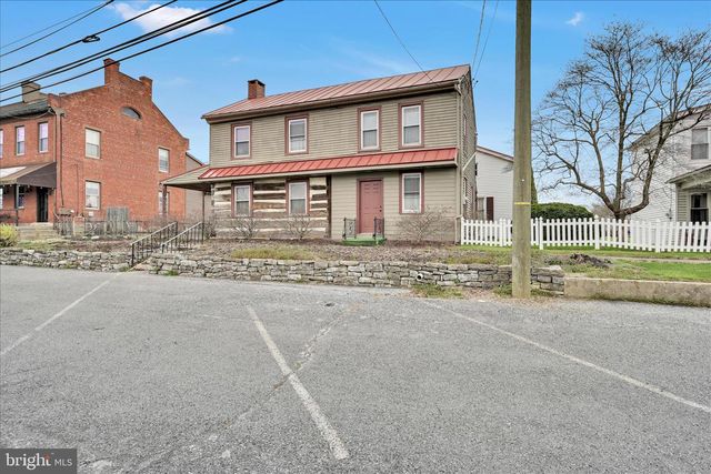 8491 LANCASTER AVE, Bethel, PA 19507