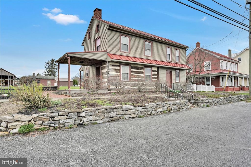 8491 LANCASTER AVE, Bethel, PA 19507