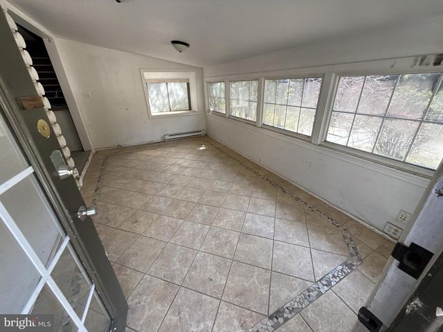 888 HORSESHOE PIKE, Downingtown, PA 19335