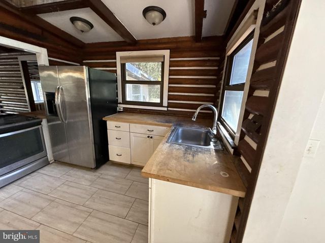 888 HORSESHOE PIKE, Downingtown, PA 19335