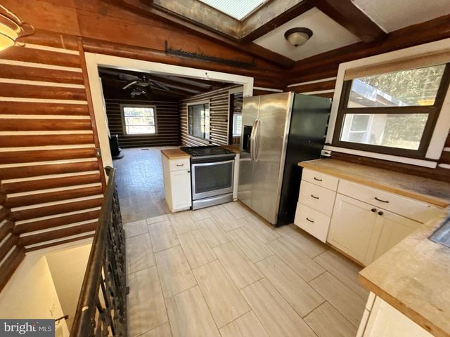888 HORSESHOE PIKE, Downingtown, PA 19335