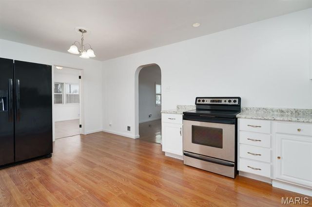 1735 Rhodes Street, Madison, IL 62060