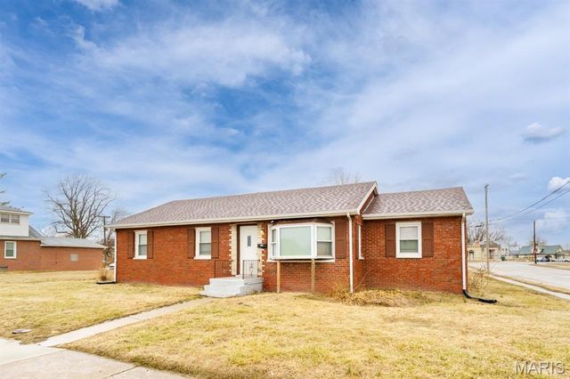 1735 Rhodes Street, Madison, IL 62060