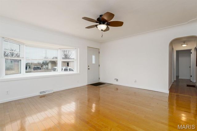 1735 Rhodes Street, Madison, IL 62060