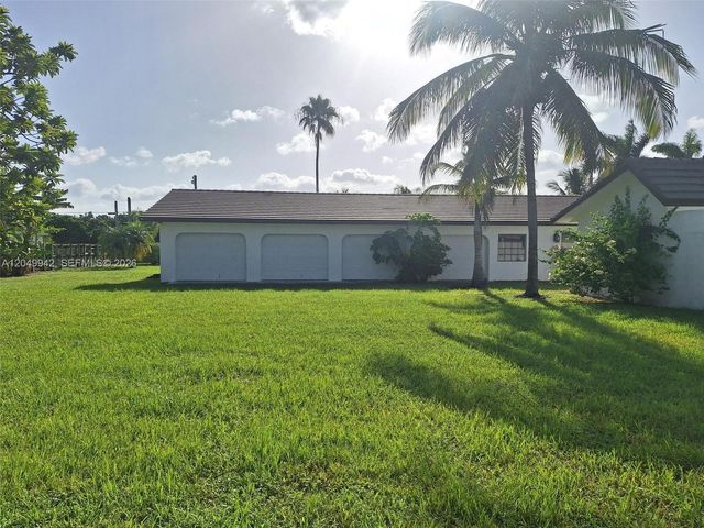 24460 SW 194th Ave, Homestead, FL 33031