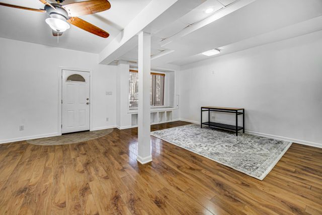 2033 Davidson Place, Whiting, IN 46394
