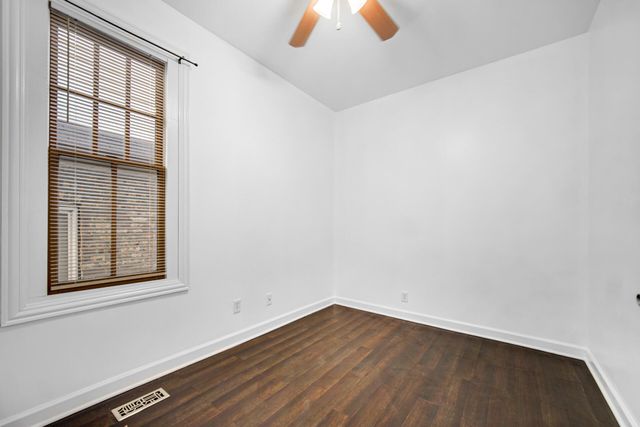 2033 Davidson Place, Whiting, IN 46394