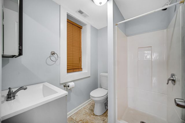 2033 Davidson Place, Whiting, IN 46394