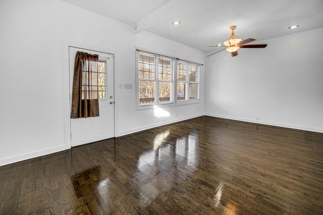 2033 Davidson Place, Whiting, IN 46394