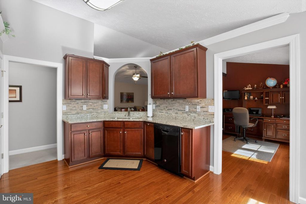 Image 12 of property listing at 11340 FAIR FOUNTAIN RD, La Plata, MD 20646