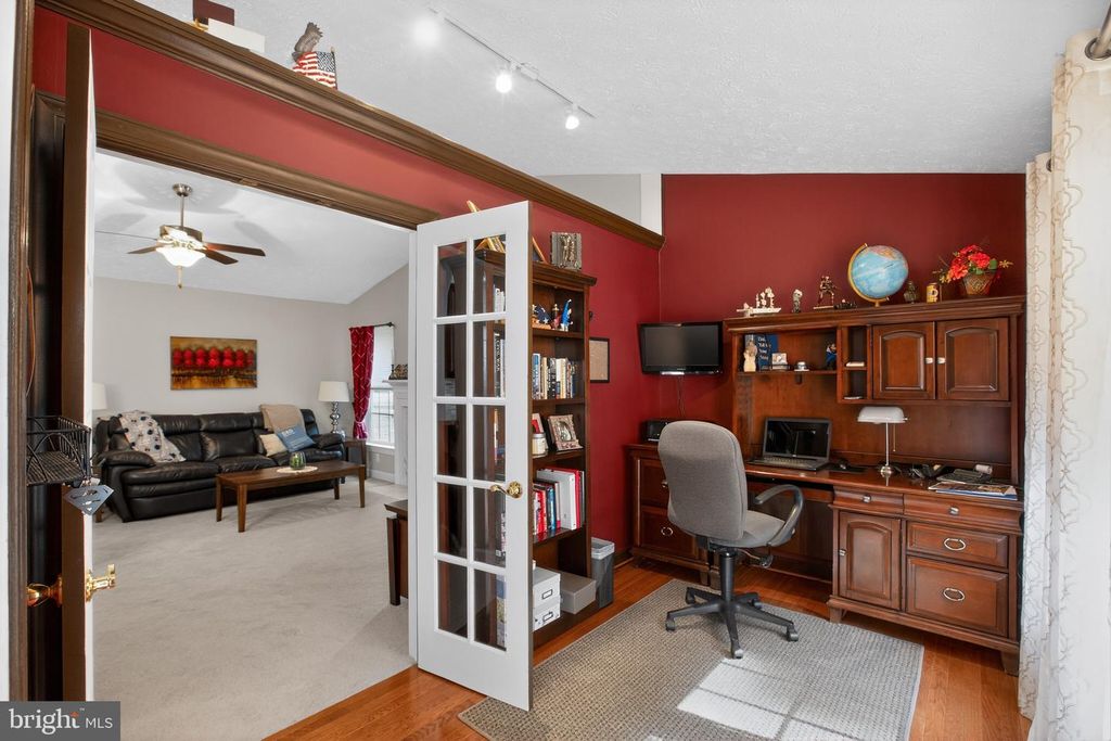 Image 15 of property listing at 11340 FAIR FOUNTAIN RD, La Plata, MD 20646