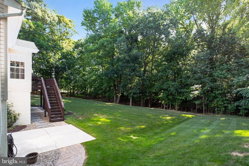 Image 7 of property listing at 11340 FAIR FOUNTAIN RD, La Plata, MD 20646