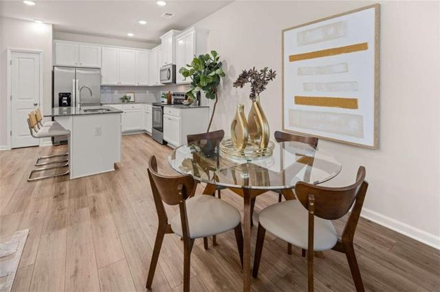 4287 Notting Hill Drive, Atlanta, GA 30331