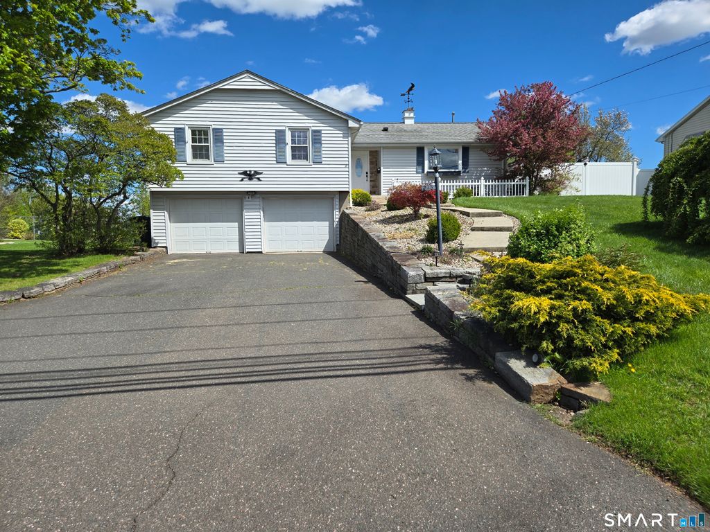 748 Maple Street, Rocky Hill, CT 06067