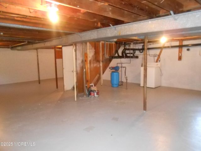 26 Littleworth Road, Manahawkin, NJ 08050