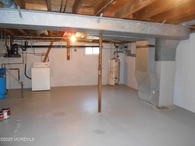 26 Littleworth Road, Manahawkin, NJ 08050