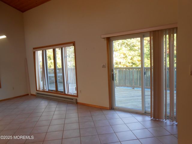 26 Littleworth Road, Manahawkin, NJ 08050