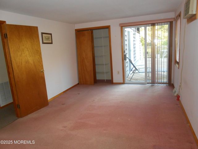 26 Littleworth Road, Manahawkin, NJ 08050