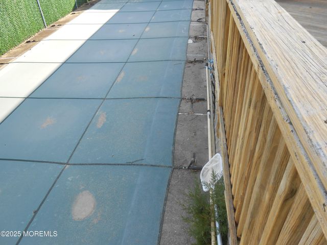 26 Littleworth Road, Manahawkin, NJ 08050