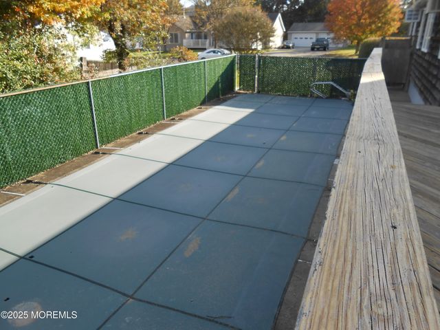 26 Littleworth Road, Manahawkin, NJ 08050