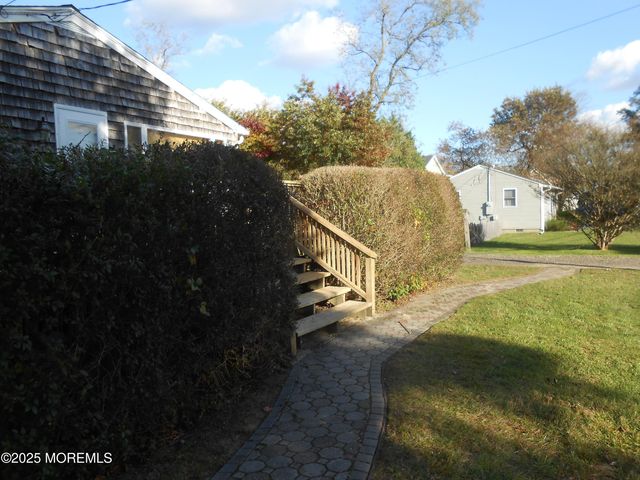 26 Littleworth Road, Manahawkin, NJ 08050