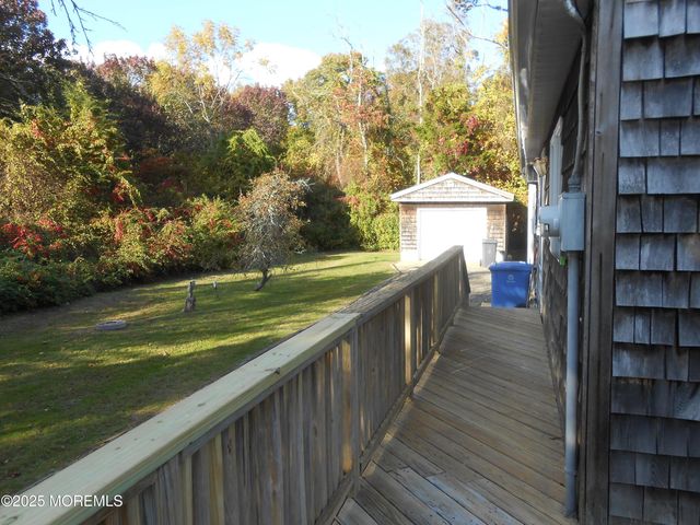 26 Littleworth Road, Manahawkin, NJ 08050