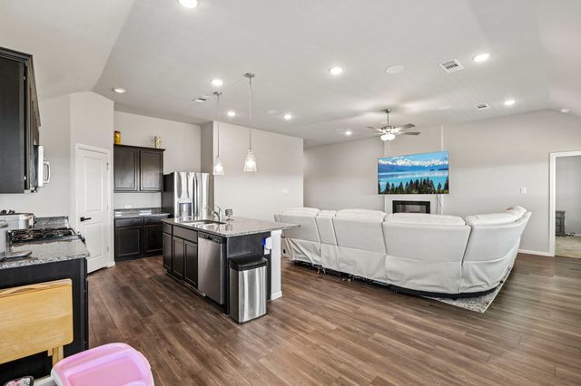 7550 Wild Mint Trail, Venus, TX 76084