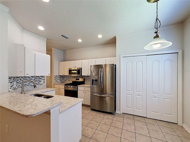 6932 MONARCH PARK DRIVE, Apollo Beach, FL 33572